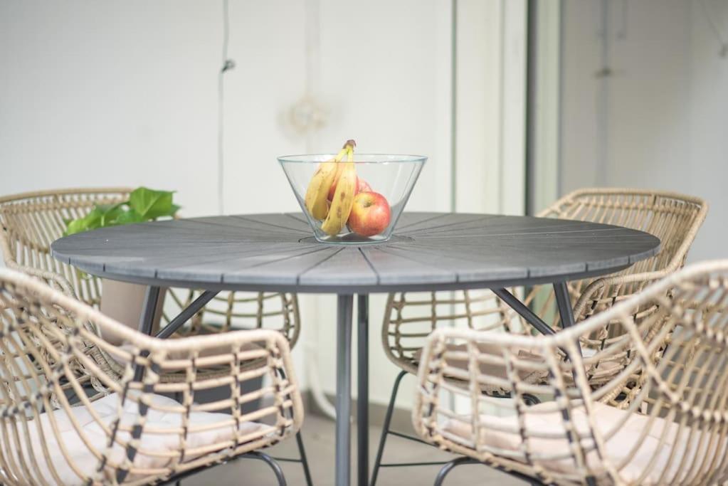 Luxury Studio With Garden Next To Acropolis Athen Exterior foto